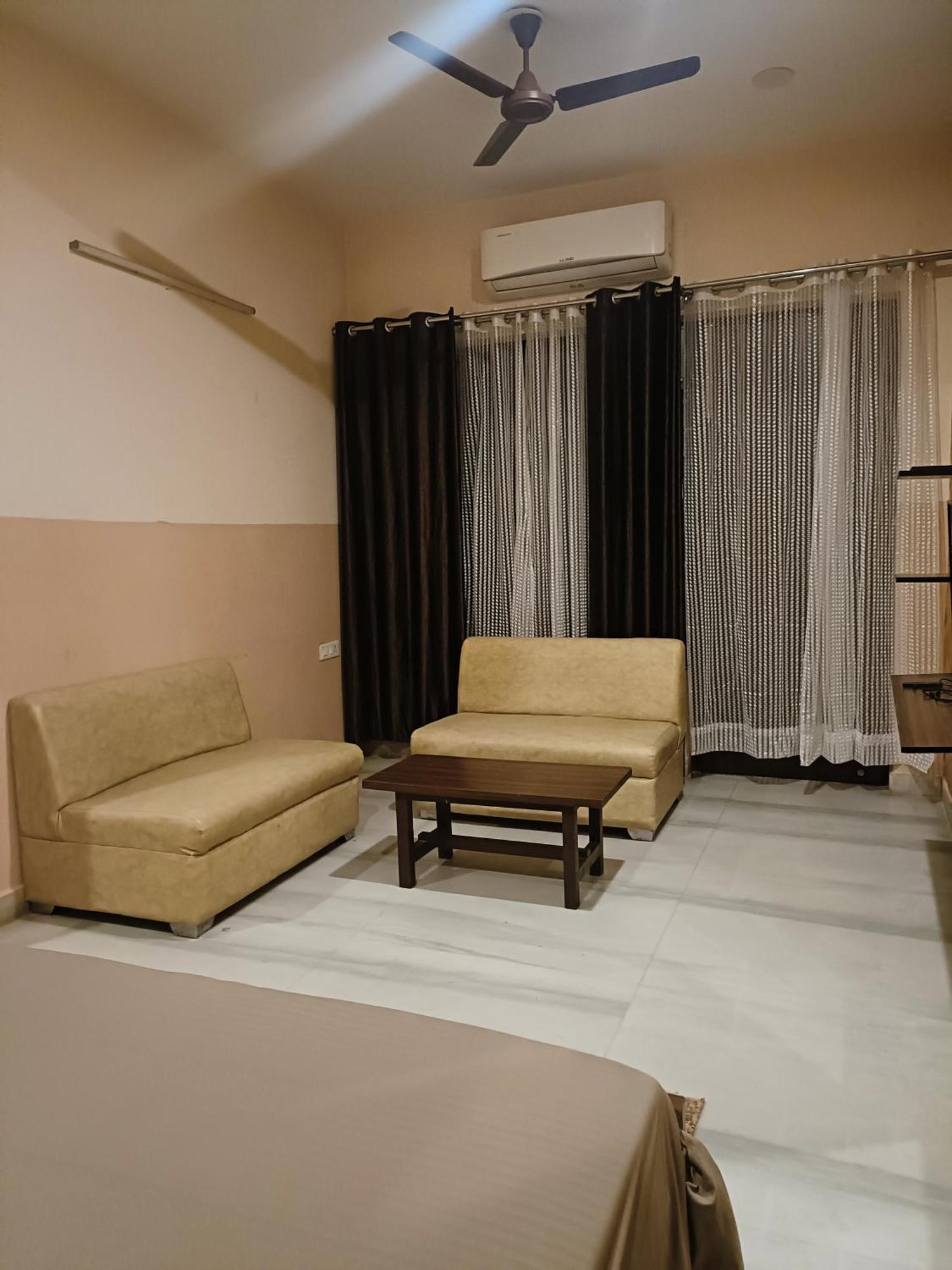 Mi Casa Sector 47 Gurgaon Exterior foto