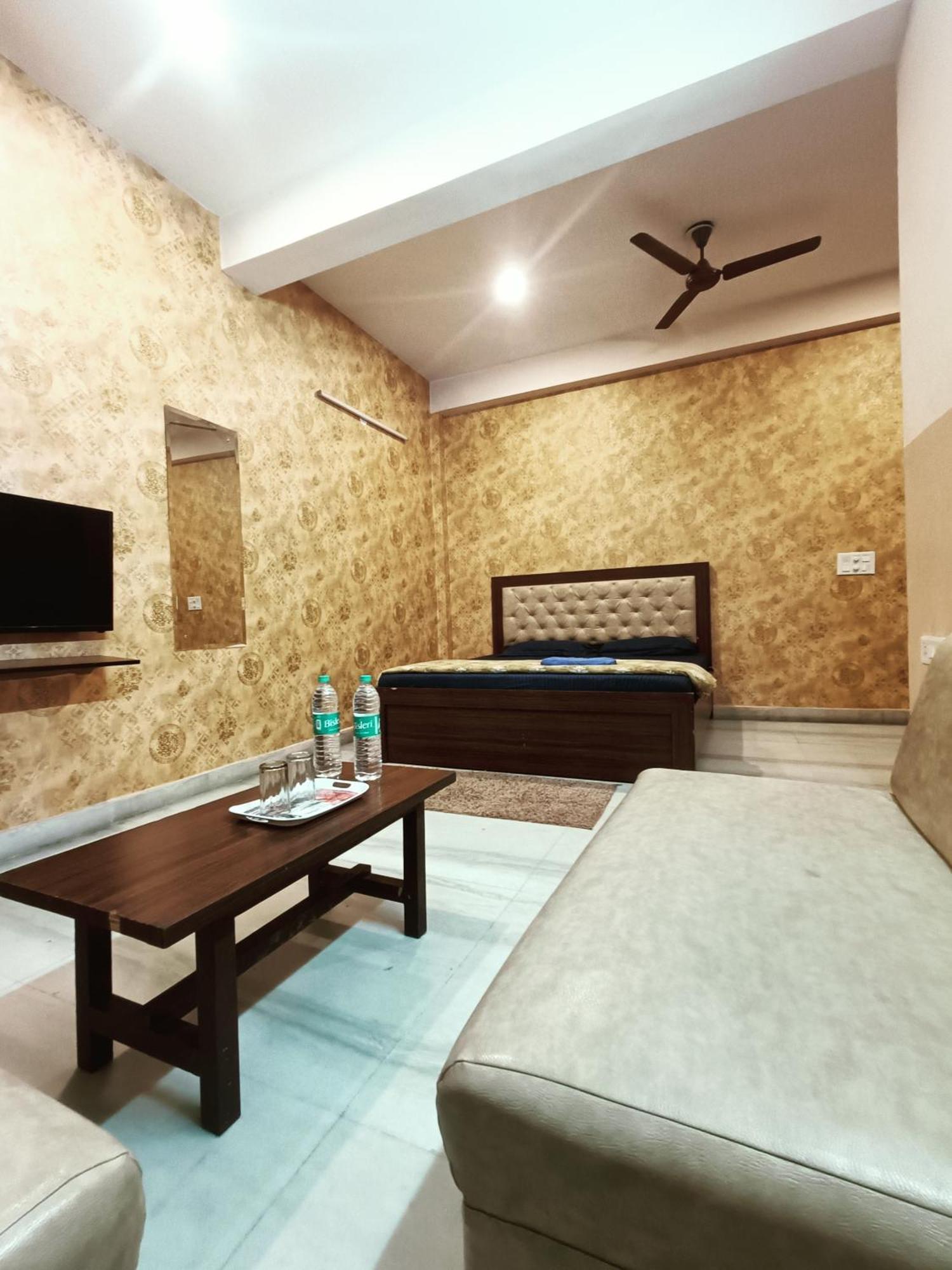 Mi Casa Sector 47 Gurgaon Exterior foto