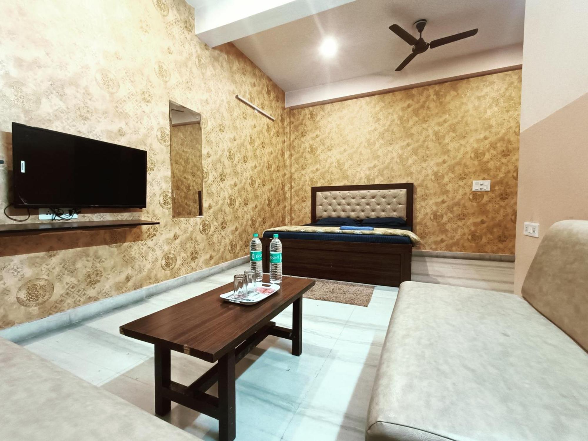 Mi Casa Sector 47 Gurgaon Exterior foto