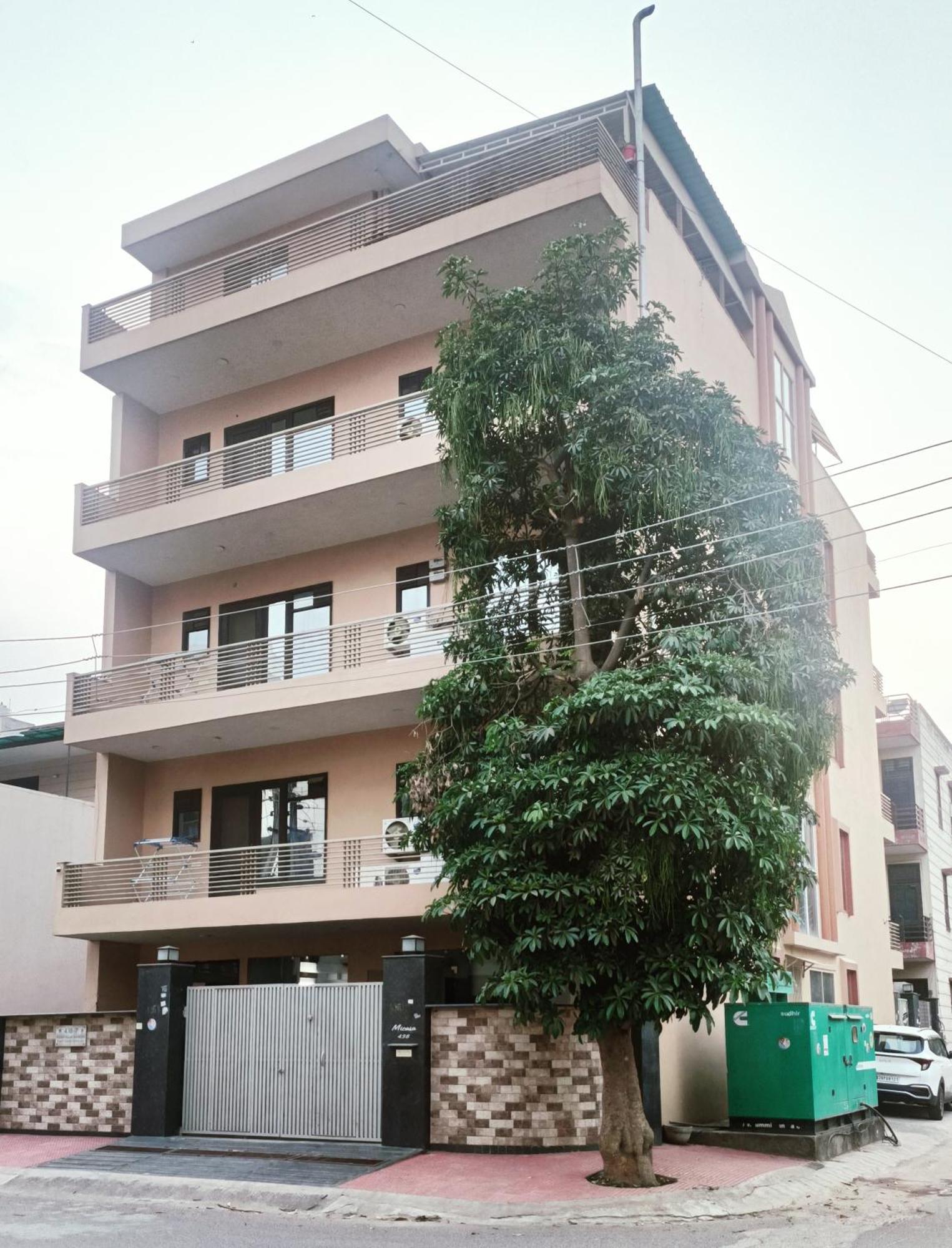 Mi Casa Sector 47 Gurgaon Exterior foto